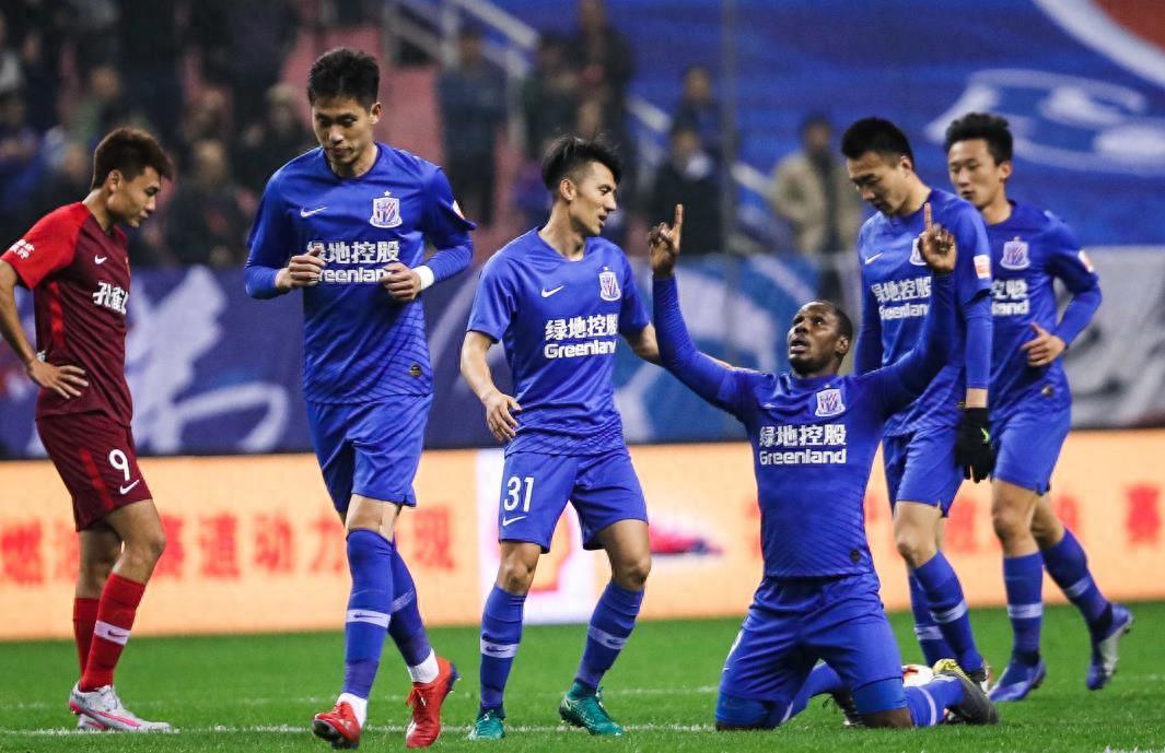 九游平台-穆古鲁扎在拜仁比赛中反败为胜，刷新纪录引发热议！引发球迷热议的简单介绍