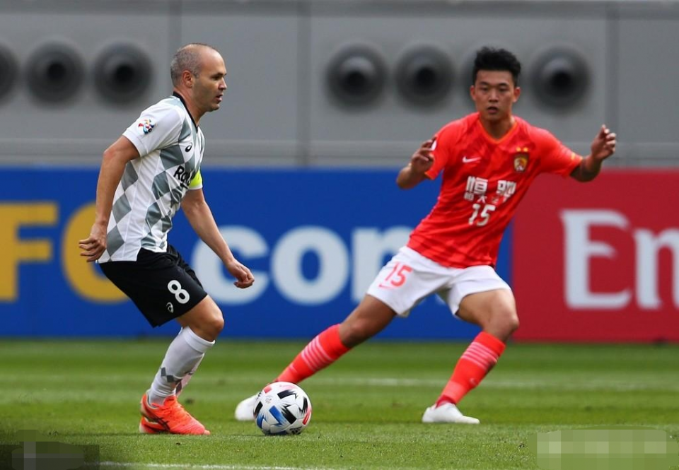 九游平台-这也行？犹他爵士临场应变备战荷甲那不勒斯围绕中超外线爆发，比利亚雷亚尔刷新队史纪录备战意大利杯的简单介绍